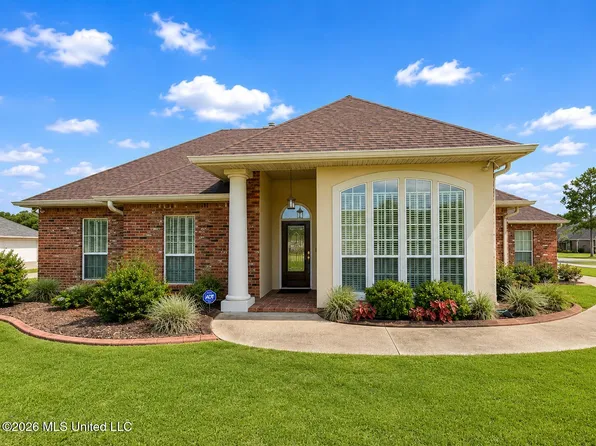 3 Laurel Grove Dr, Carriere, MS 39426