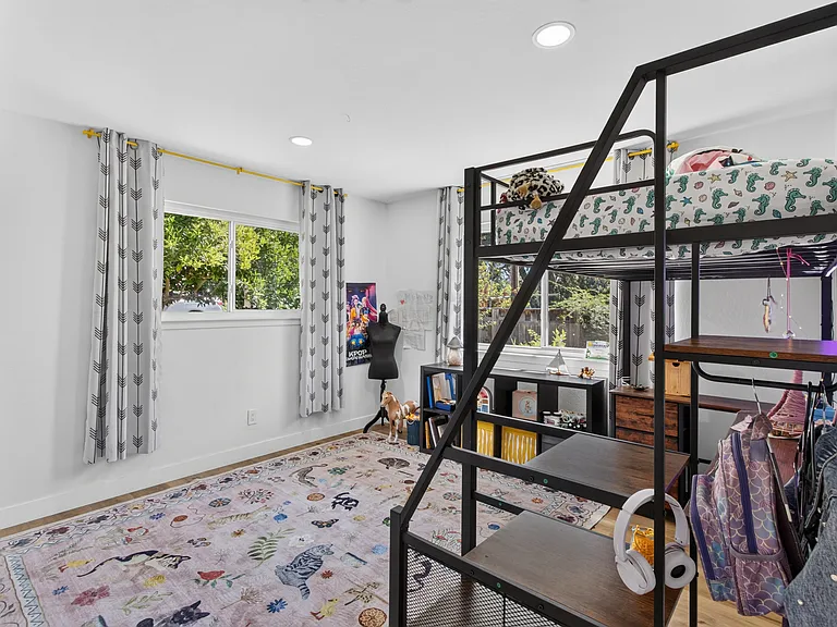 3841 Bannister Rd — Photo 32