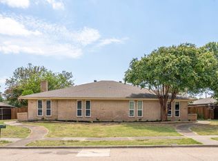 2834 Townbluff Dr, Plano, TX 75075