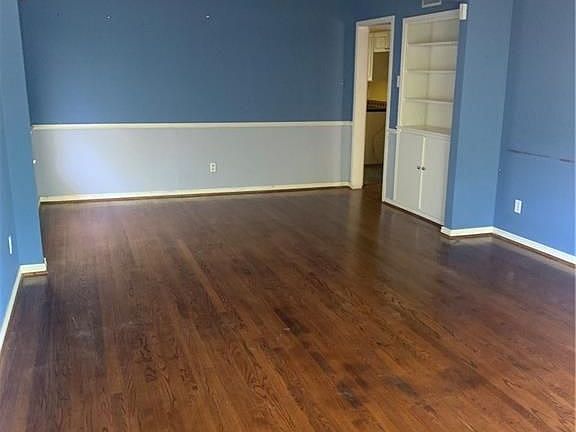 2nd image of 7237 Dalewood Ln