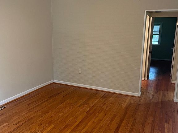 1st Floor Living Room