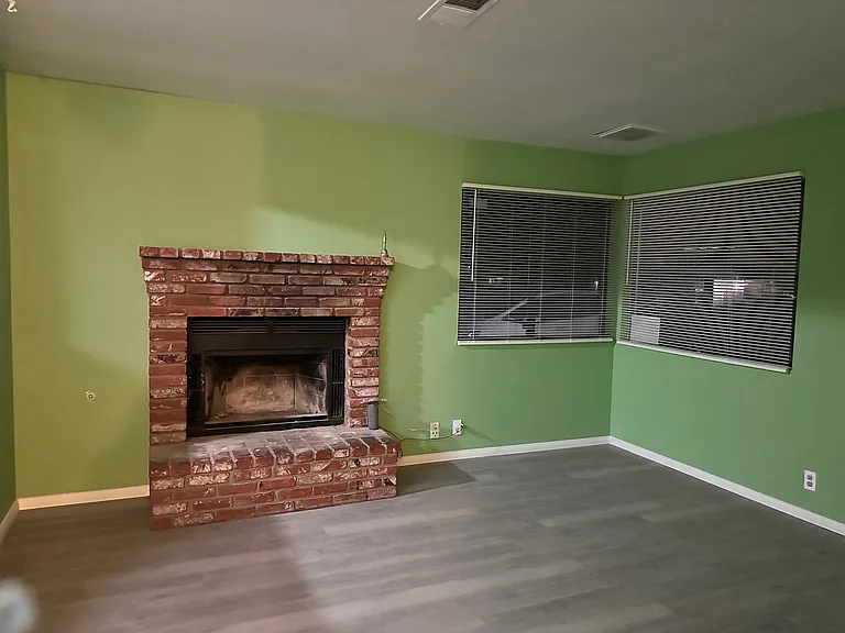 10232 E Avenue S4 — Photo 2