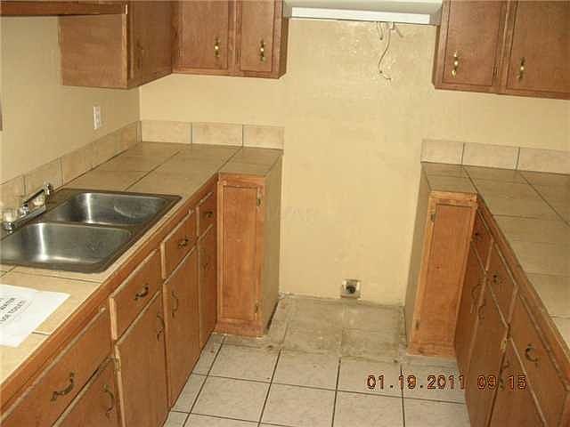 2nd image of 3650 Outland Rd
