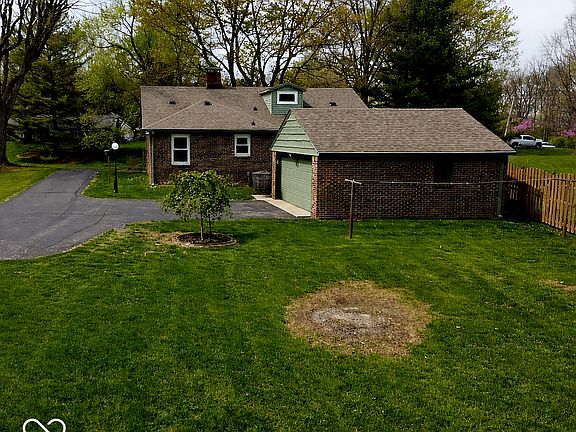 3rd image of 55 Gill Dr