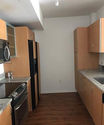 3rd image of 18800 NE 29th Ave APT 930