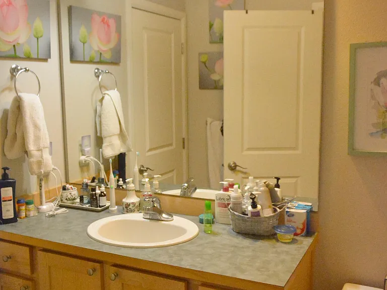 501 225th Ln NE #G201 — Photo 12