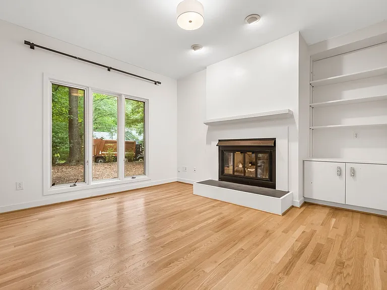 129 Ironwoods Dr — Photo 14