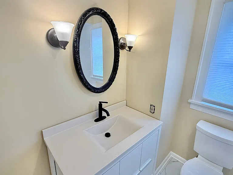 284 Castle Blvd — Photo 9