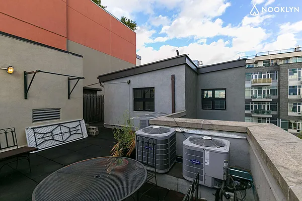 Rented by Nooklyn NYC LLC | media 23