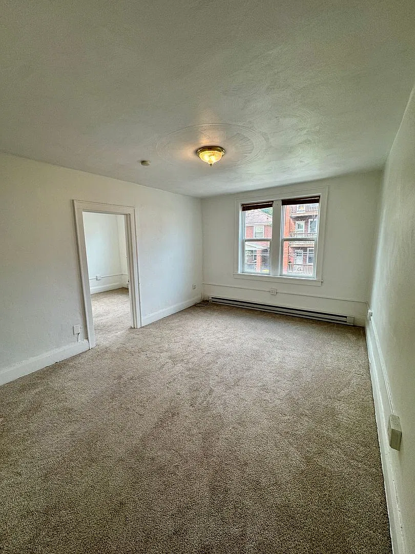 1134 Illinois Ave — Photo 1