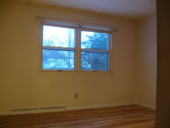 4th image of 1242 Weber Dr