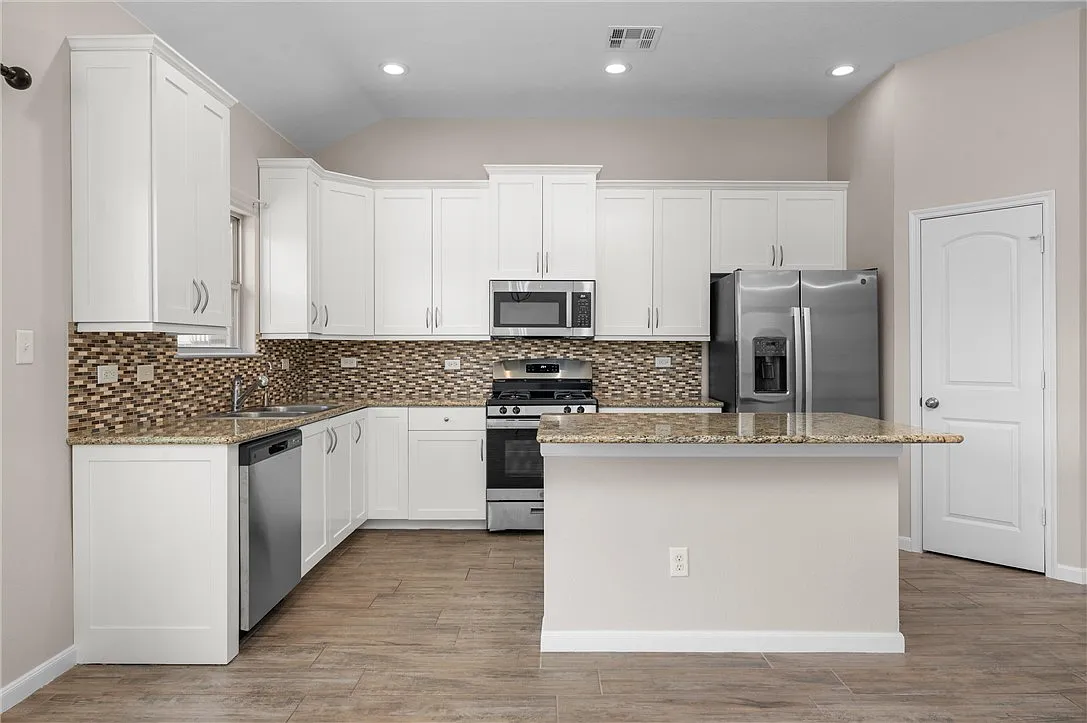 3 bed, 1507 sqft, $2,050 — Photo 3