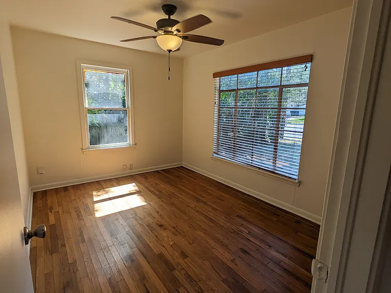 549 W Merriweather St — Photo 15