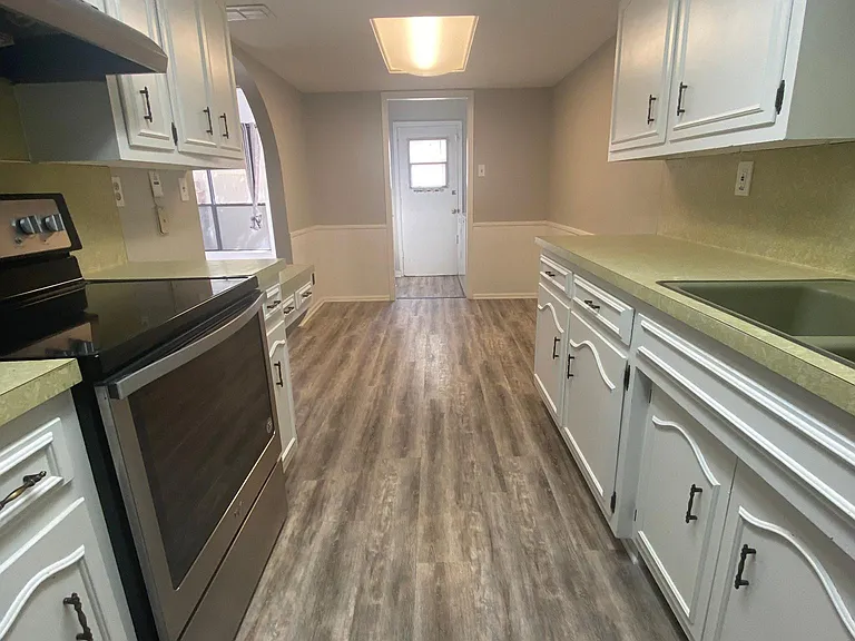 9317 Powhatan Dr — Photo 18