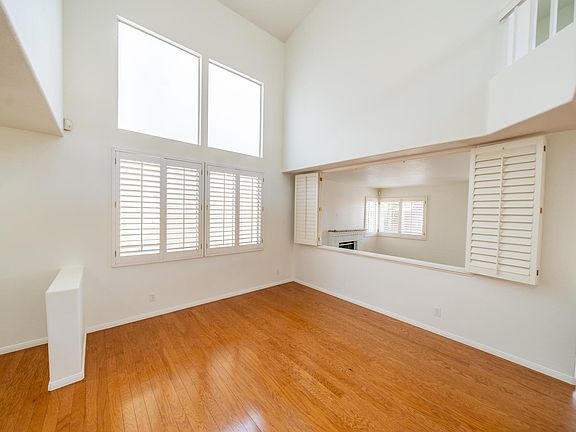 5th image of 6314 Narcissus Ln