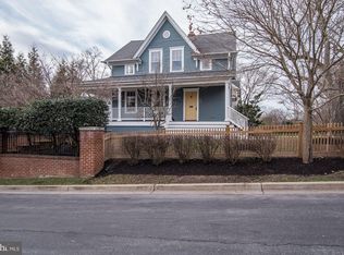 1402 Noyes Dr, Silver Spring, MD 20910