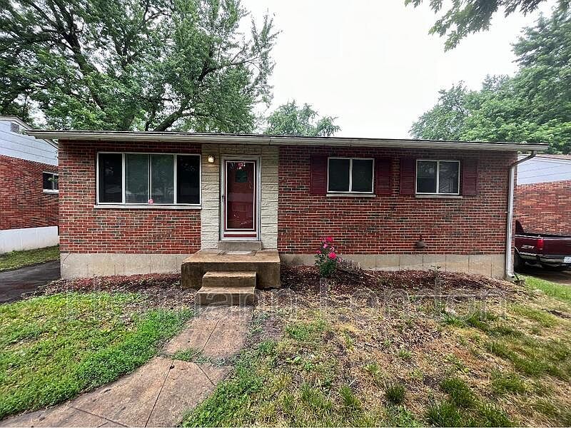 1st image of 1134 Prigge Ave