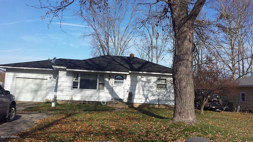 1st image of 821 Belton Ave