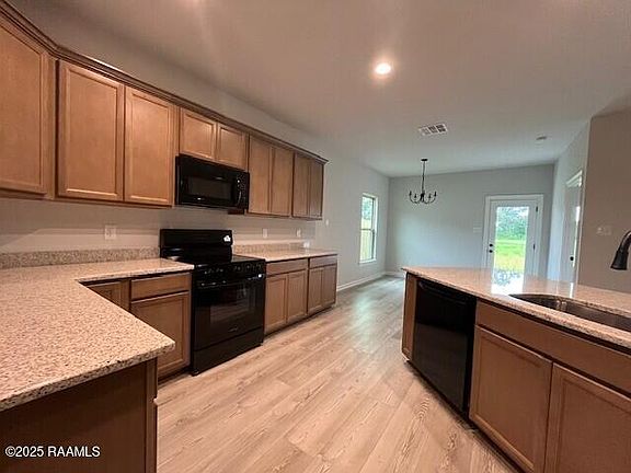 3rd image of 303 Cainwood Ct