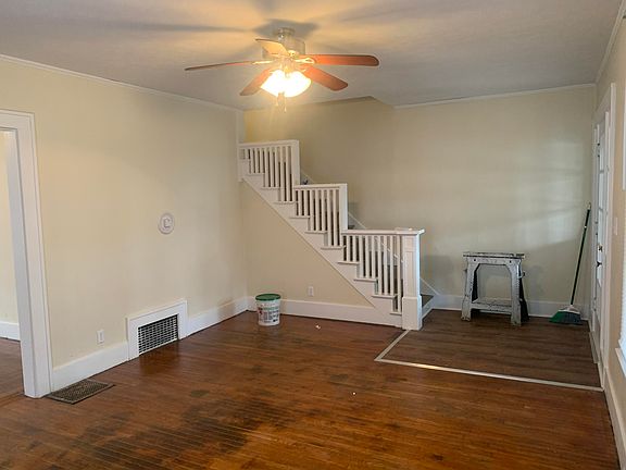 5th image of 300 W Sandusky Ave