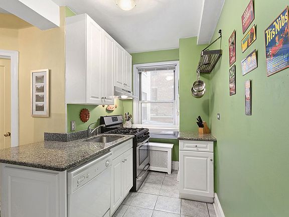 4th image of 365 W 20th St APT 2B