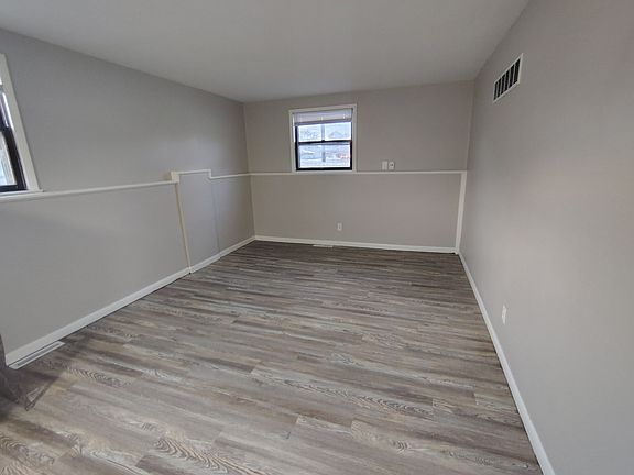5th image of 2433 Jonathan Ave #9