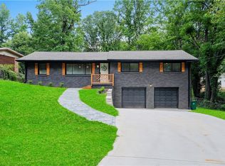 3944 W Hilda Cir, Decatur, GA 30035