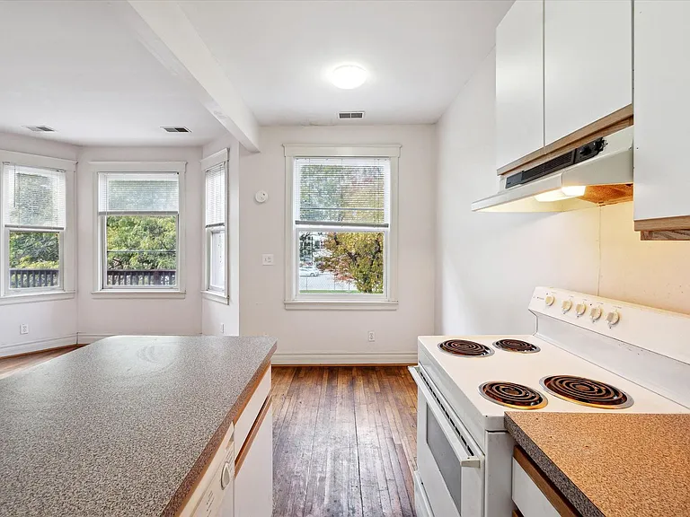 626 E. Ferry - FDR — Photo 11