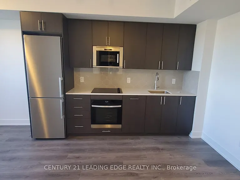 2545 Simcoe St N #803 — Photo 8