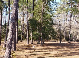 2422 Saint James Dr SE, Southport, NC 28461