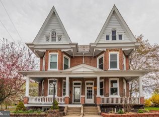 325 W 4th St, East Greenville, PA 18041