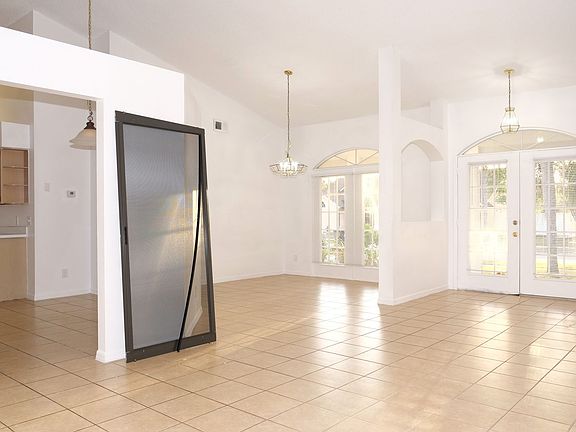 5th image of 12515 Britwell Ct