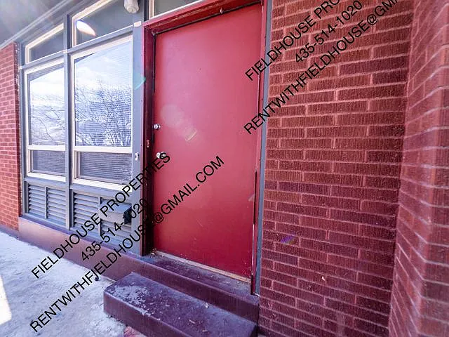 1077 Rose St — Photo 24