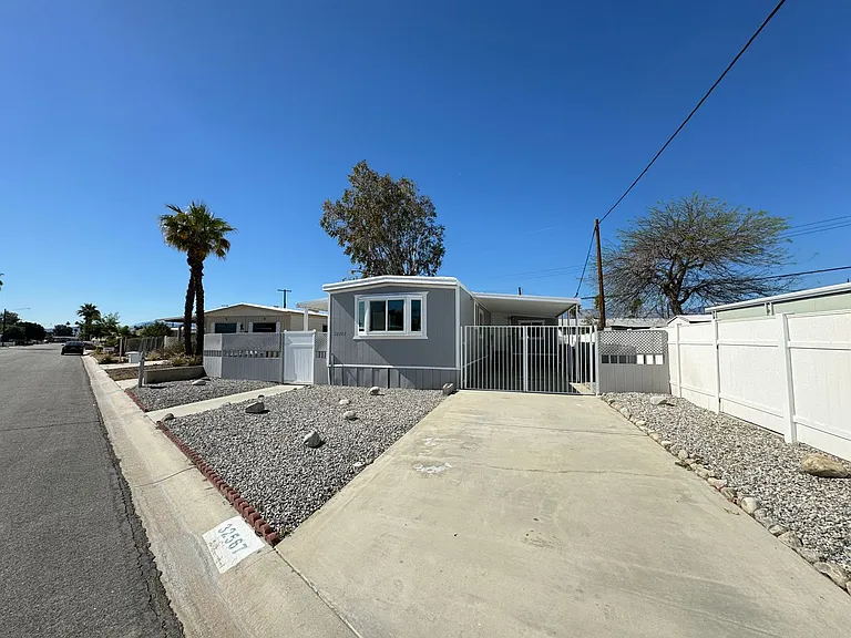 32567 Southern Hills Dr — Photo 2