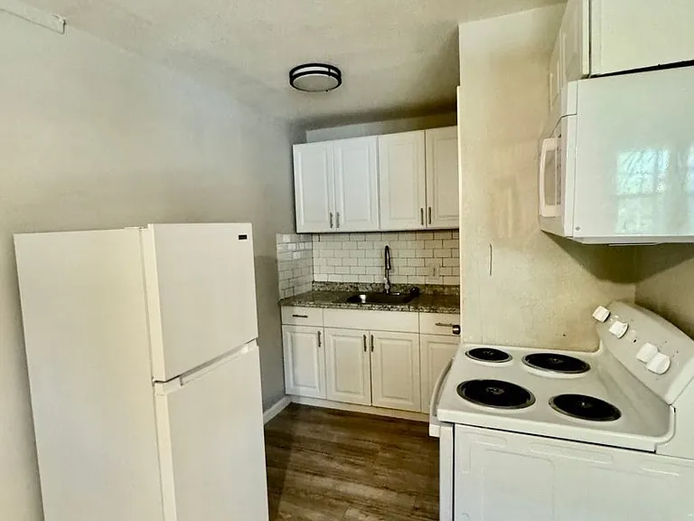 6702 Fulton St #8 — Photo 5