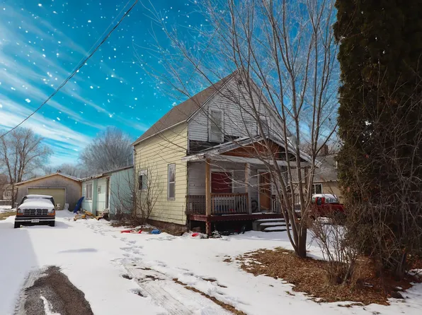 513 16th Ave W, Ashland, WI 54806