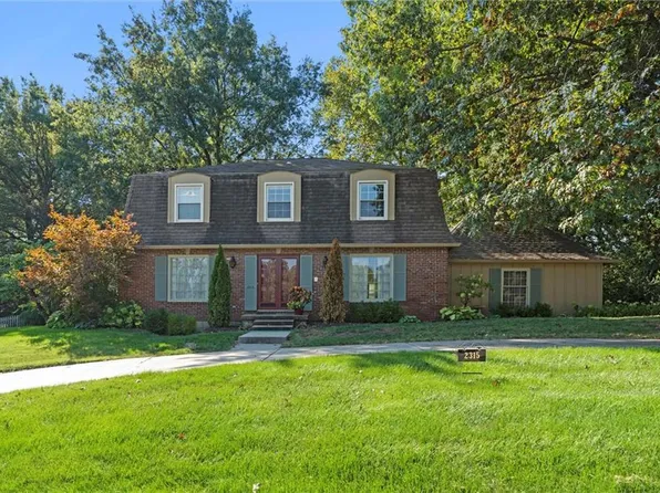 2315 W 103rd St, Leawood, KS 66206