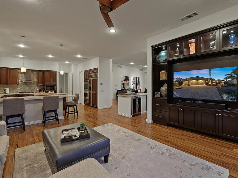 704 Mission Creek Dr — Photo 24