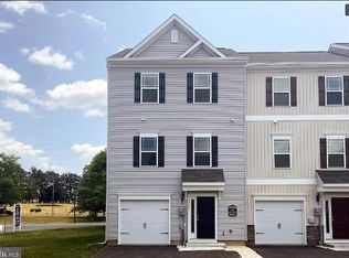 3395 Landmark Ct, Chambersburg, PA 17201