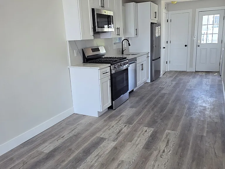 512 Minnieford Ave #508 — Photo 5