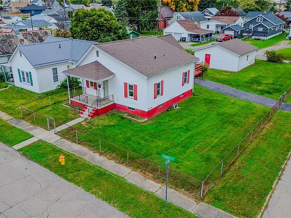 4th image of 205 Gray St