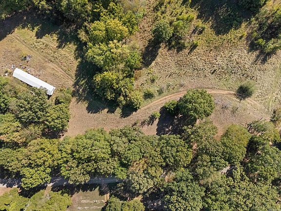 2nd image of 112 County Road 319
