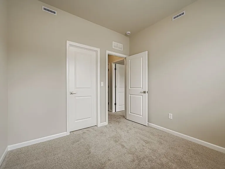 2755 Bear Springs Cir — Photo 15