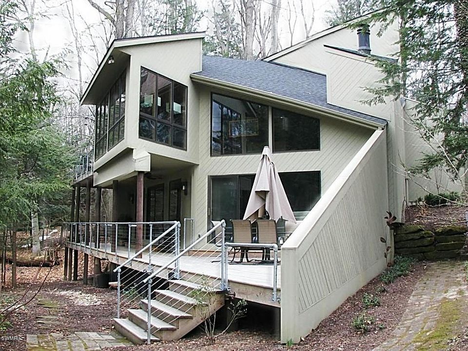 1st image of 1248 Hemlock Dr