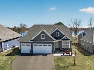 25415 Farmstead Ln, Wyoming, MN 55092