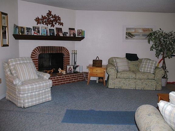 2nd image of 26605 E Cove Dr