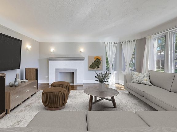 4th image of 3836 N Richmond St #1N