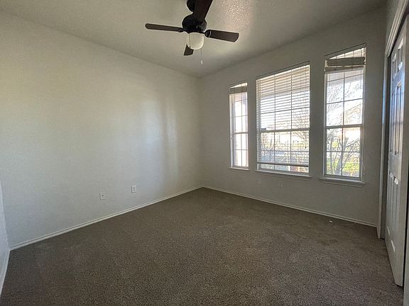 3rd image of 4902 Golden Gate Dr