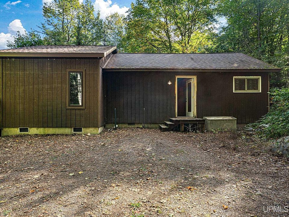 1st image of 376 Red Rd
