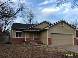 520 Albert St, Valley Center, KS 67147
